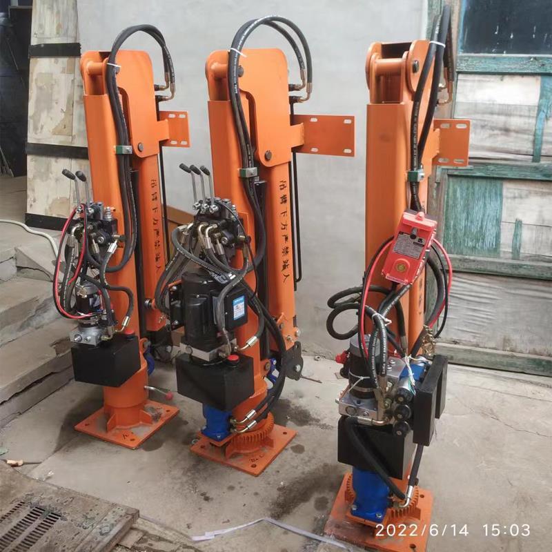 樊城区重汽蓝牌随车吊 3.2吨 国六动力强 液压驱动 农用自卸起重机